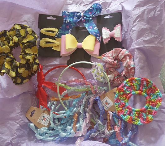 Hair accessories hamper