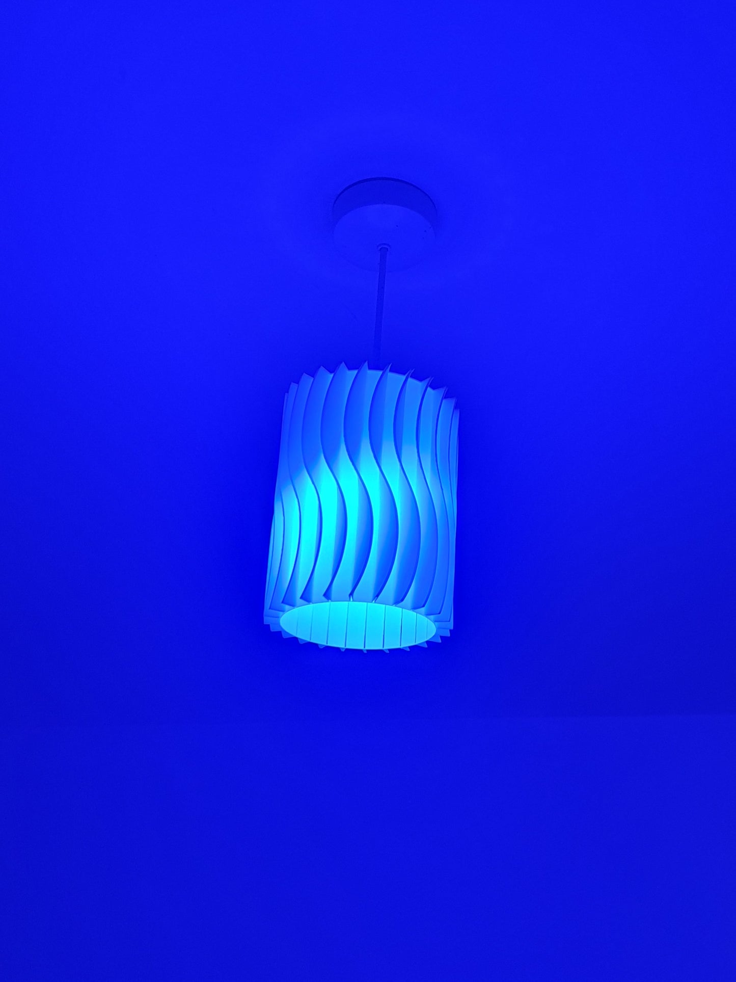 Wave design lamp shade